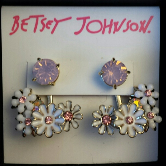 Betsy Johnson Jewelry - Betsy Johnson NWT Daisy Earrings